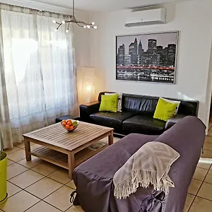 https://moderne-appartement-pres-de-centre.fr-provencehotel.com