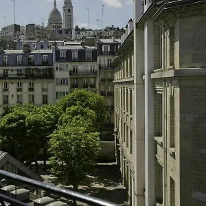 Hostel Le Montclair Montmartre By River, Paryż