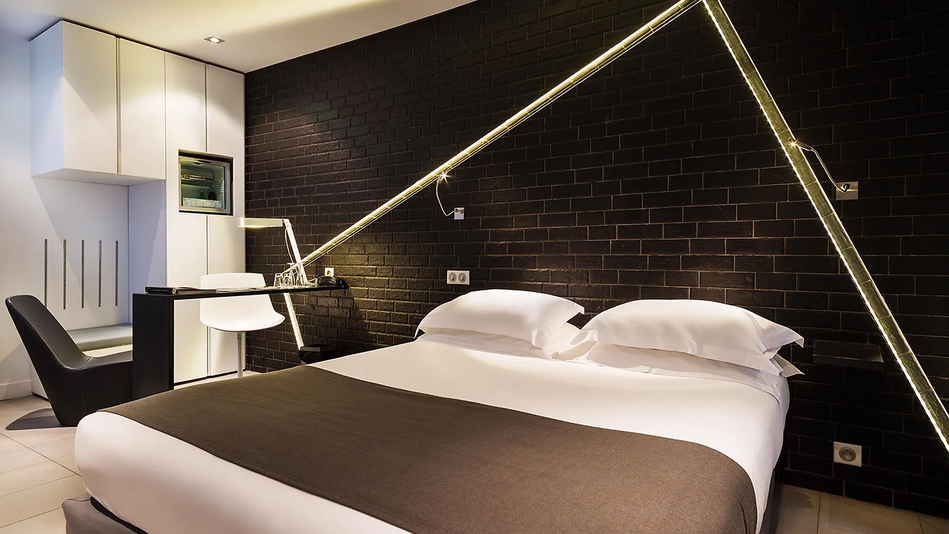 Hotel Arc De Triomphe Etoile Parigi