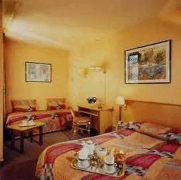 ****  Hotel Arc De Triomphe Etoile Parigi Francia